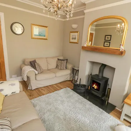 بيت للعطل Arden House ويتبي