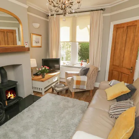 بيت للعطل Arden House ويتبي