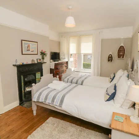 Holiday home Arden House *