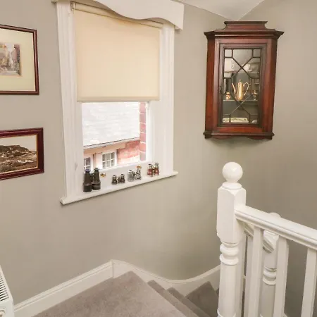 Arden House بيت للعطل