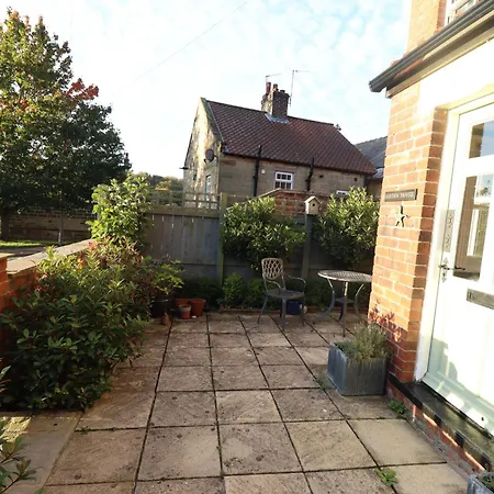 Holiday home Arden House *